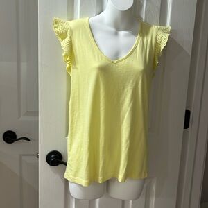 Women’s T-shirt size small